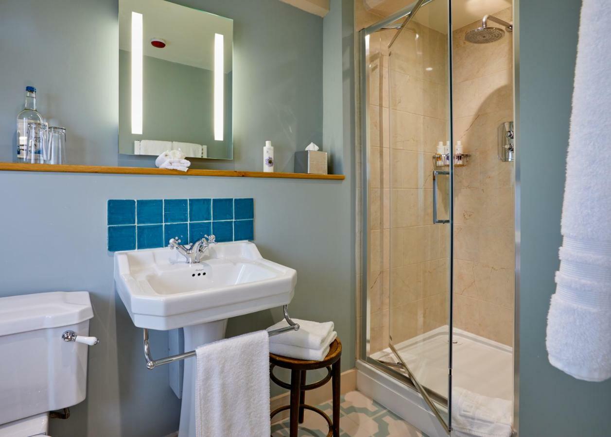 The Greyhound Inn Вонтідж Екстер'єр фото